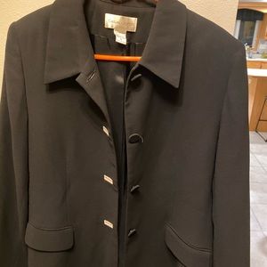 Casual Corner suit jacket w/coordinating top Only worn a few times for interview